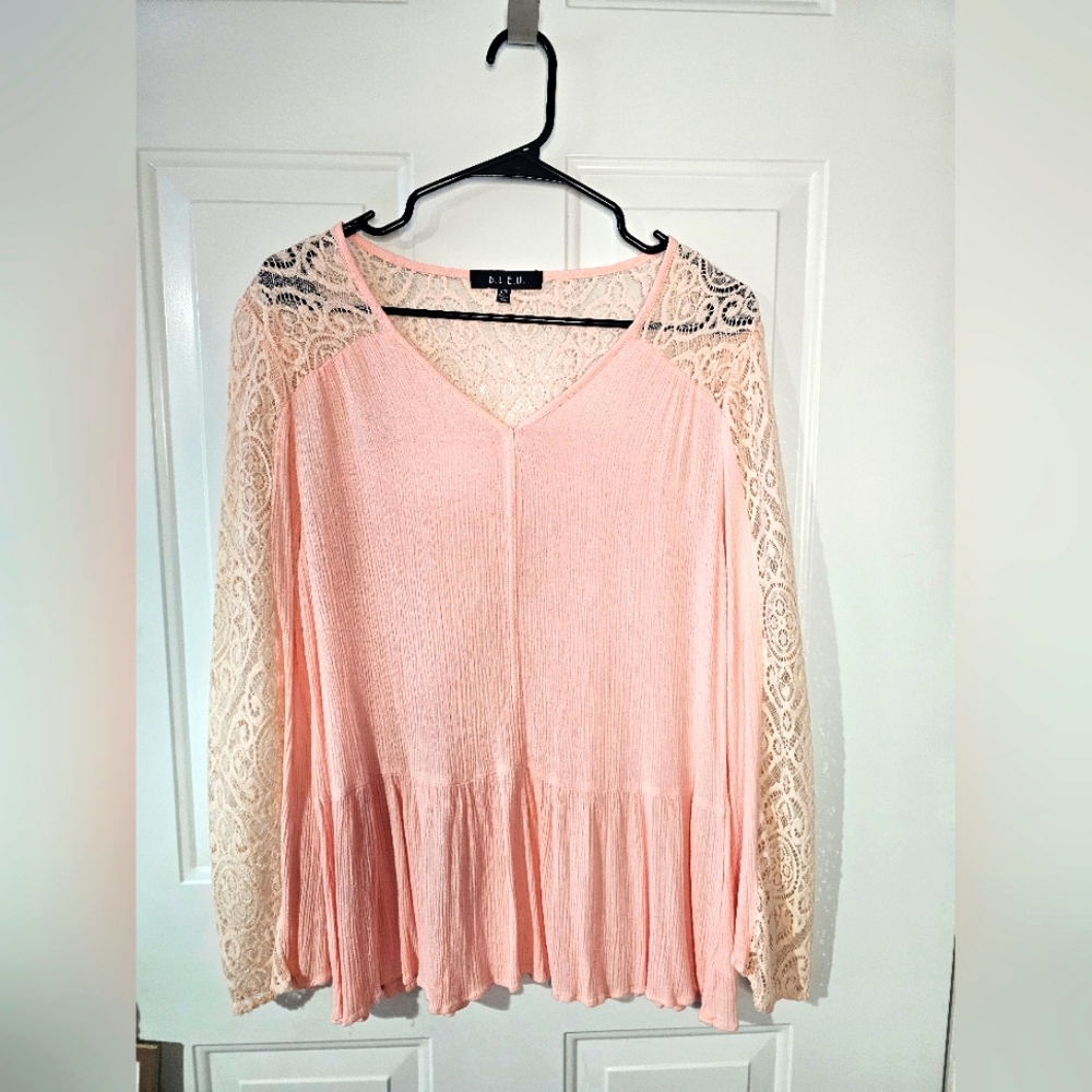 B.l.e.u blouse